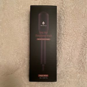 NIB Ionic Hair Straightening Brush